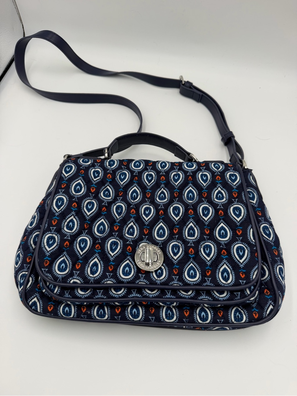 NWT Vera Bradley Turn‎ Lock Messenger Satchel Blue Paisley Quilted Crossbody